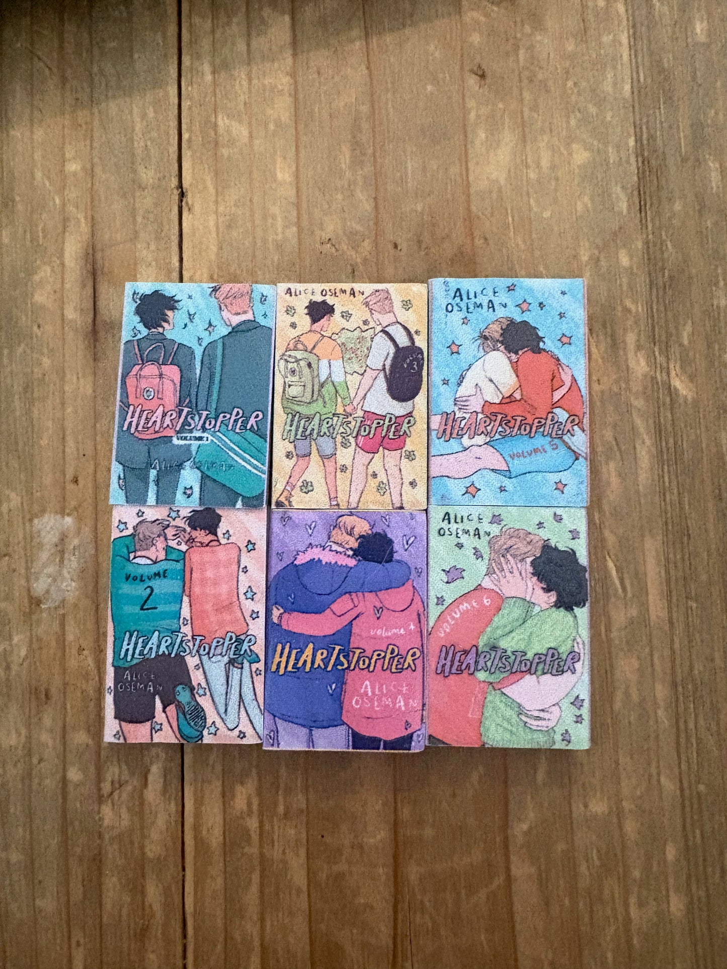 Livres miniatures — Heartstopper d'Alice Oseman (Pack 6 tomes)